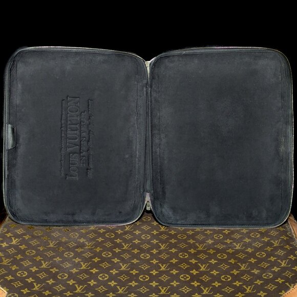 LOUIS VUITTON Damier Graphite Computer Sleeve MM fits Macbook Pro - Picture 8 of 16